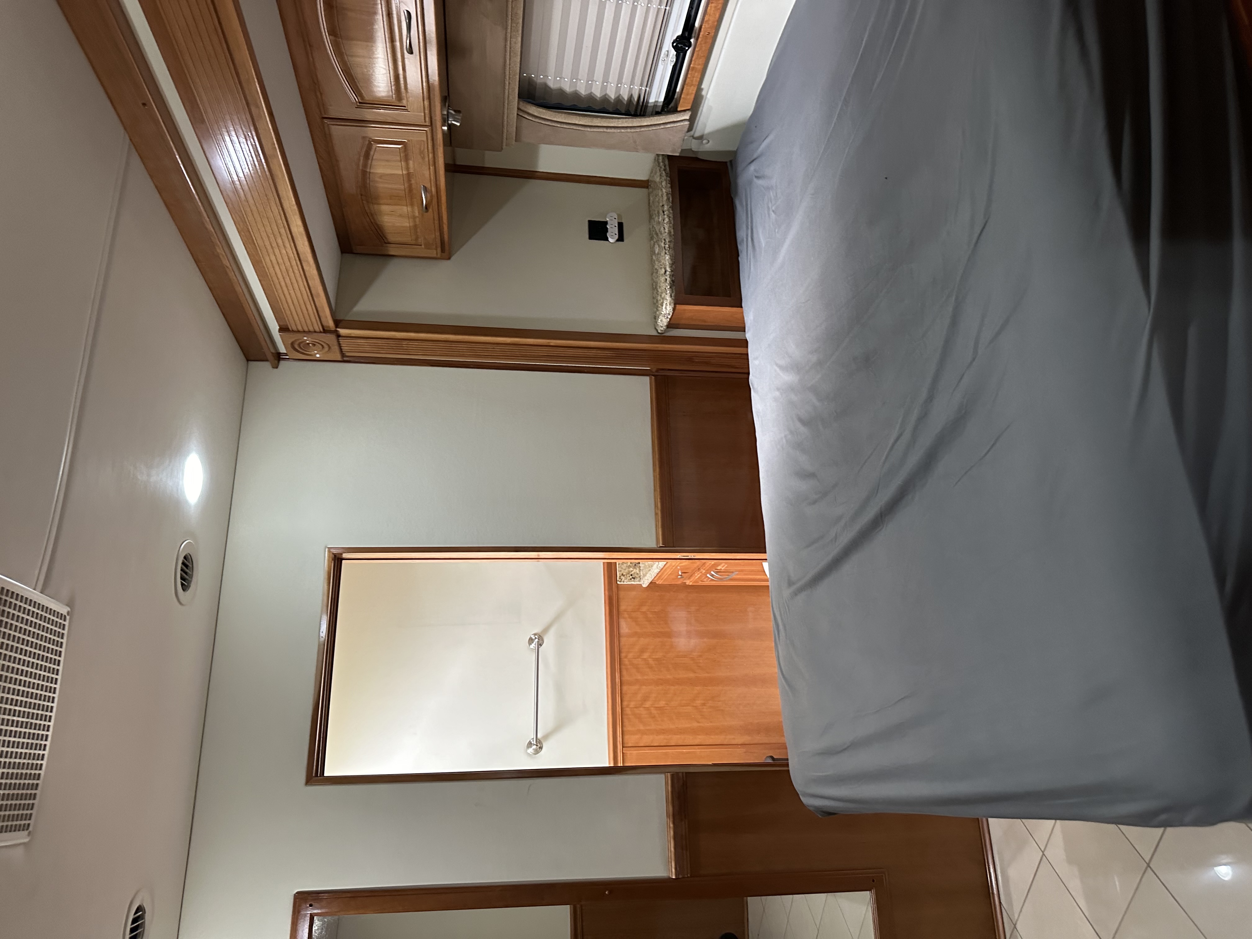 Used 2010 Renegade 45' Motorcoach